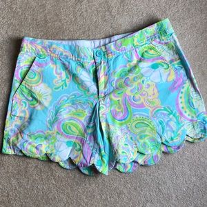 Lilly Pulitzer Scalloped Buttercup Short